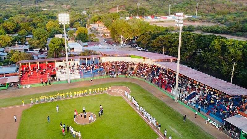 estadio-beisbol-somoto-inauguracion-luminarias